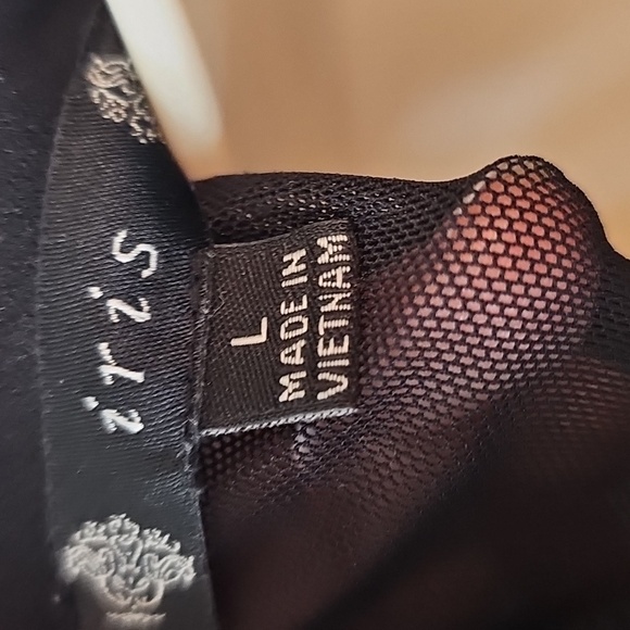 Iris Black Long Sleeve Dress - Picture 4 of 4